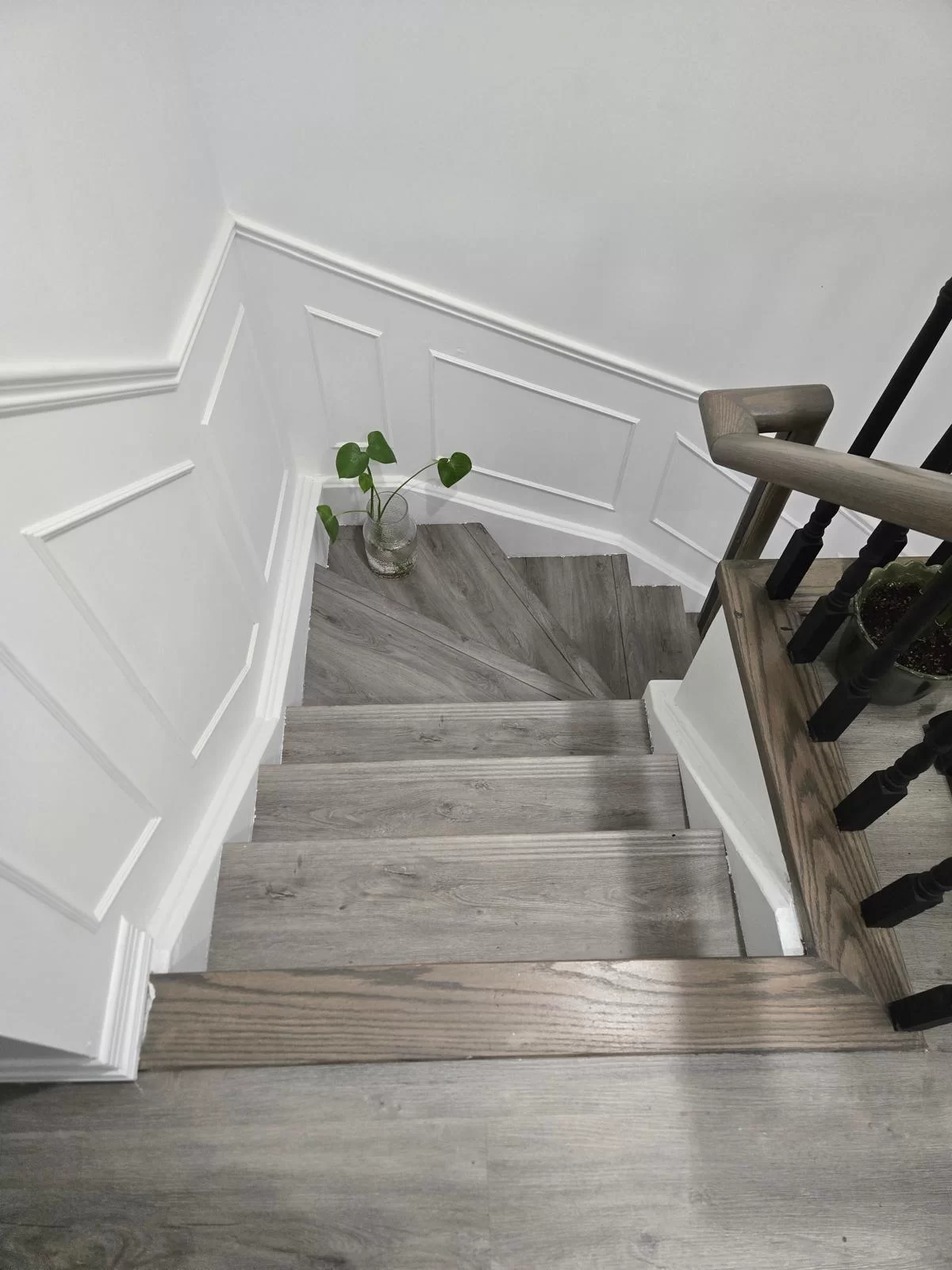 stair refinishing Oshawa